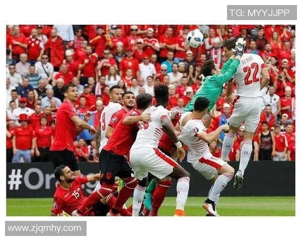 足球转会最新动态及欧洲豪门引援策略 足球转会最新动态及欧洲豪门引援策略